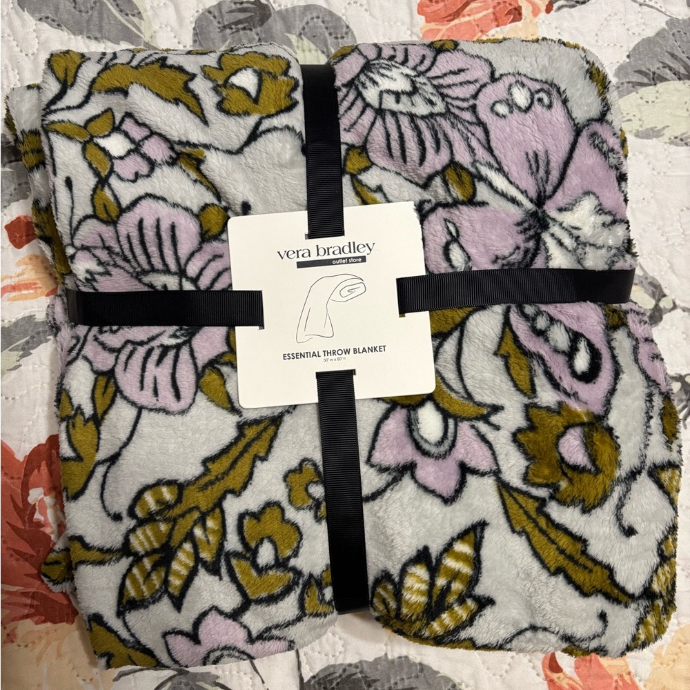 Vera Bradley Floral Throw Blanket 50 x 80 - NWT
